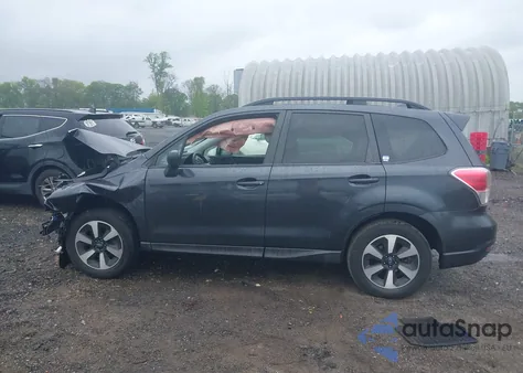 2018 Subaru Forester 2.5I Premium z USA, uszkodzony, nr VIN JF2SJAEC4JH563443
